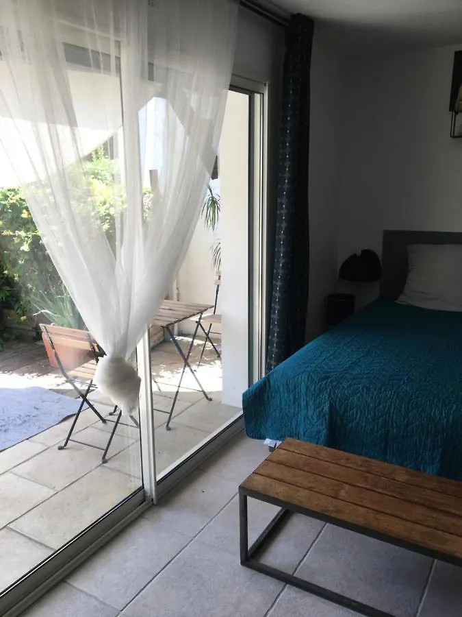 Cosy Room Private Bath And Garden Anglet Guest house